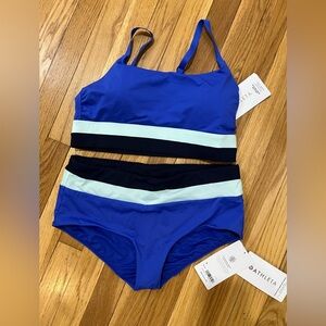 Bikini set Medium top & bottom NWT